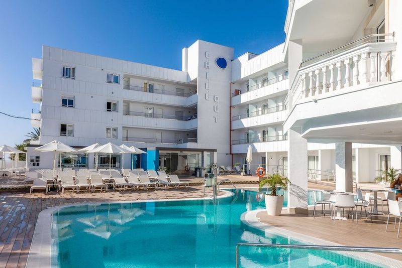 Hotel Triton Beach - Image 9