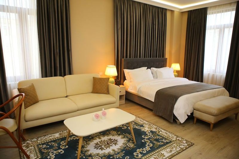 Hotel Colombo - Image 7