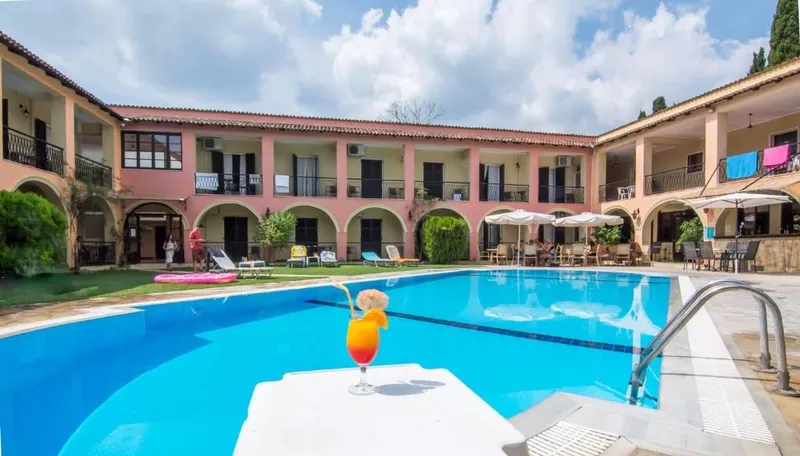Annaliza Aparthotel