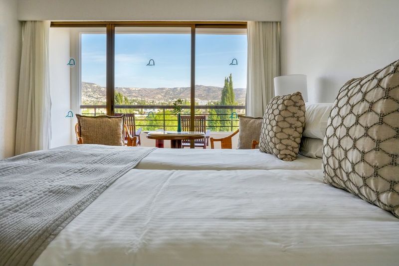 Coral Beach Hotel & Resort - Image 6