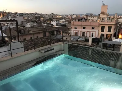 Petit Palace Hotel Tres