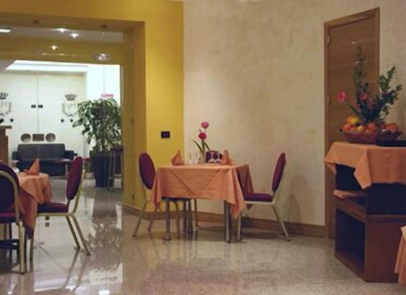 Hotel Europa - Image 6