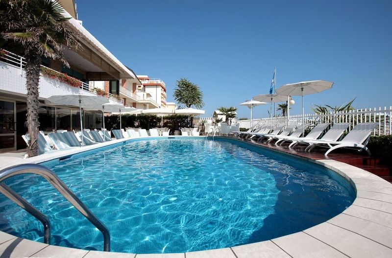 Hotel Rivamare - Image 2