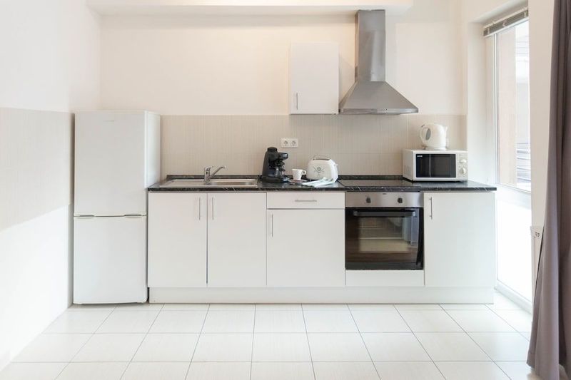 Maple Tree Apartments - Image 7