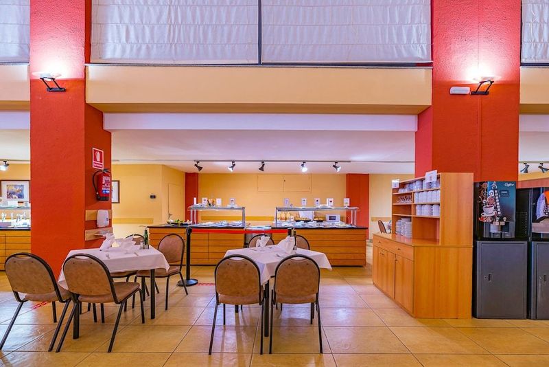 Aparthotel  Xon's Platja - Image 4