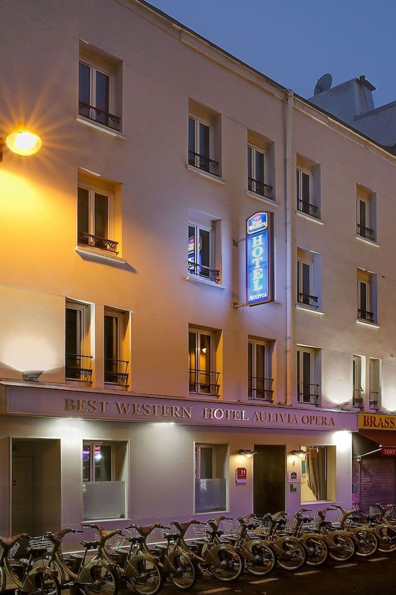 Aulivia Opera Hotel - Image 9