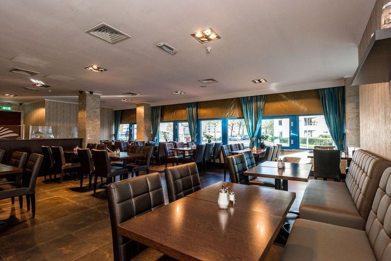 XO Hotels Blue Square - Image 3