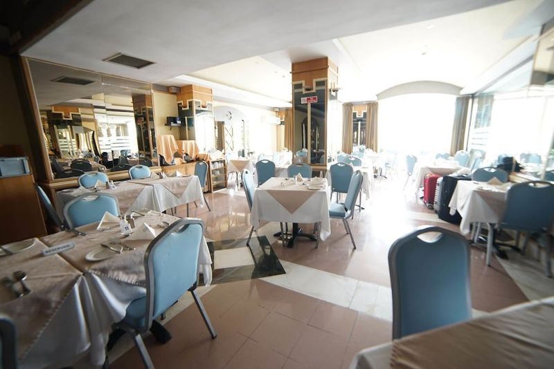 Coral Hotel - Image 6