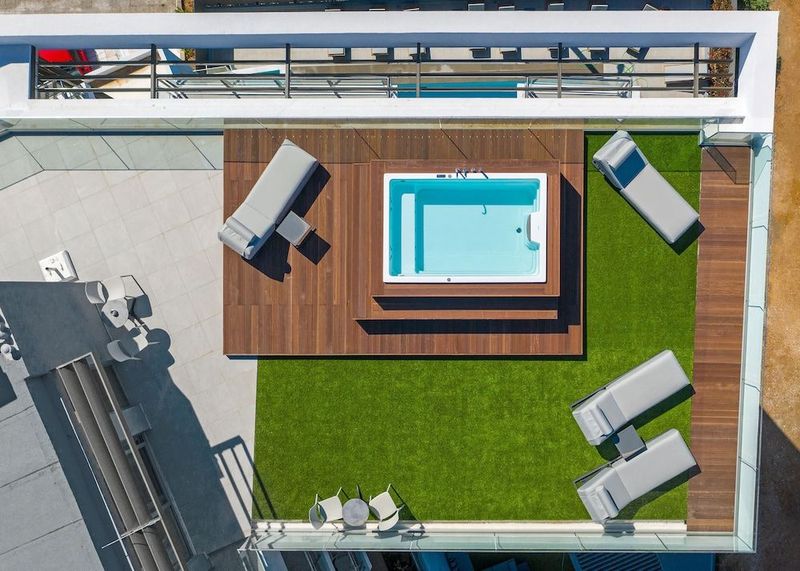 Glyfada Riviera Hotel - Image 6