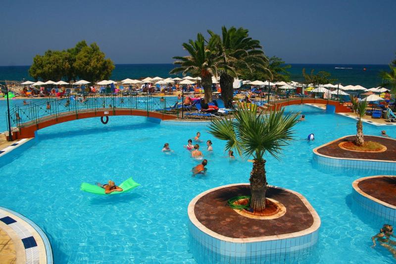 Eri Beach & Village - Image 5