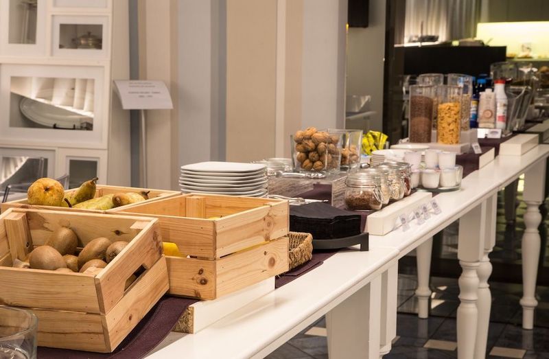 Best Western Plus Hotel Farnese - Image 8