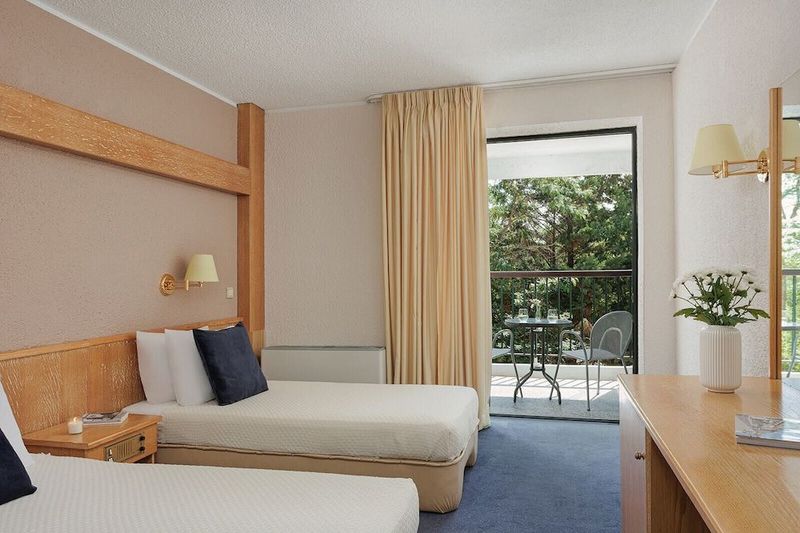 Sun Beach Hotel - Image 8