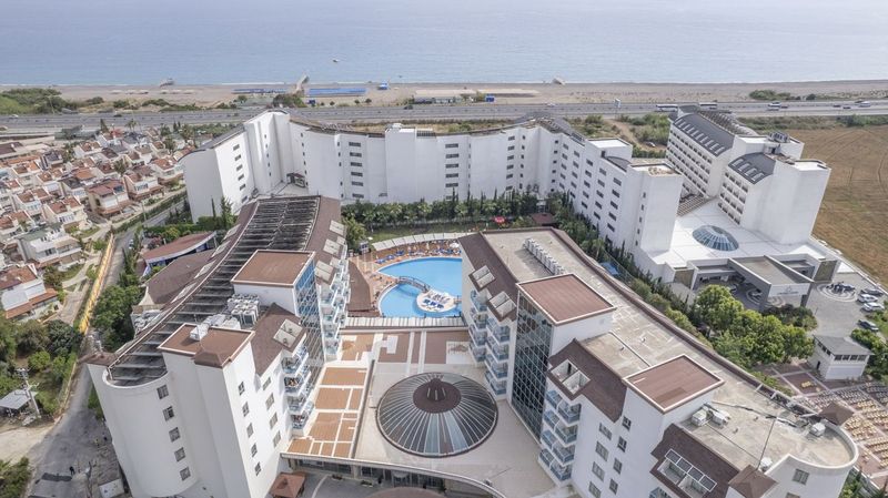 Cenger Beach Resort & Spa - Image 5