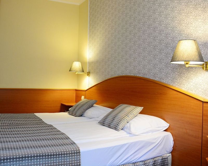 Hotel Orion Varkert - Image 3