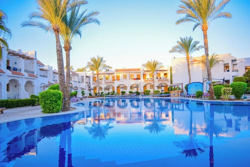 Dive Inn Resort
