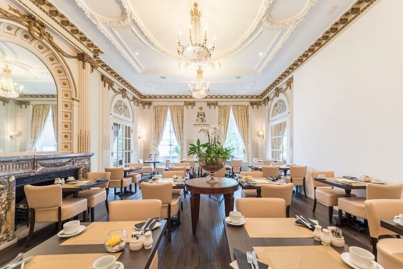 Grand Royale Hyde Park - Image 2