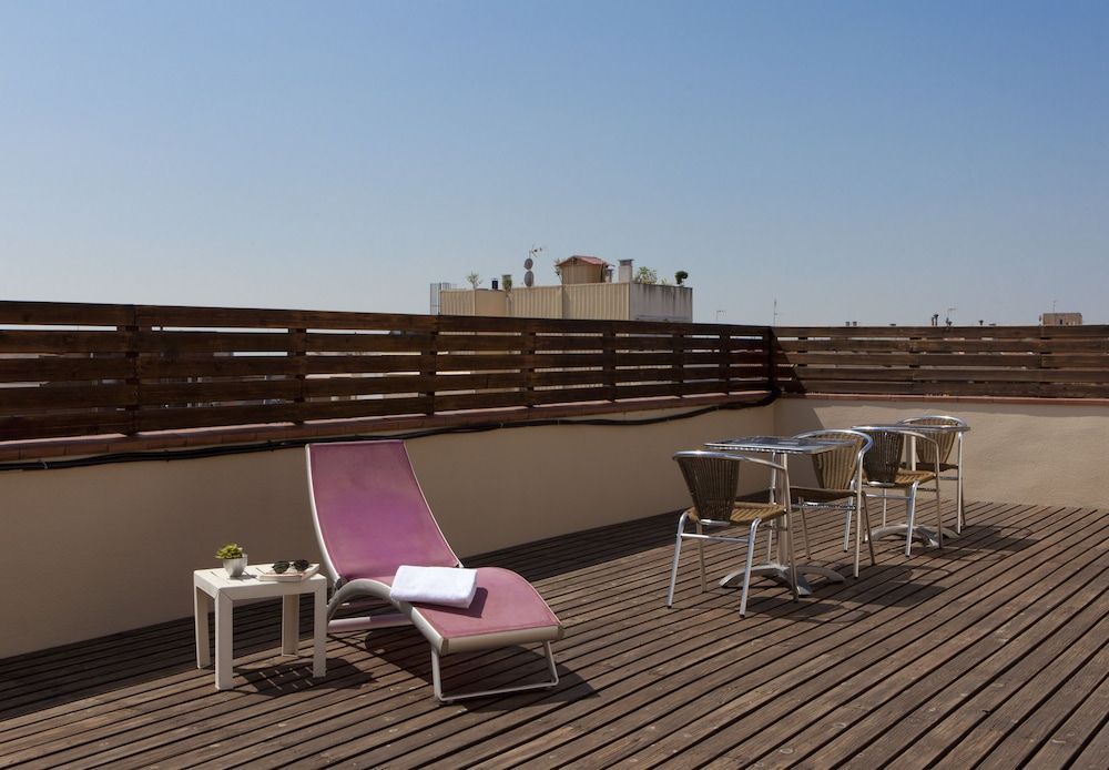Hotel Sagrada Familia - Image 1