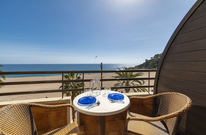 Almirall Apartaments - Image 10
