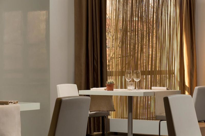 Best Western Plus Tower Hotel - Image 3