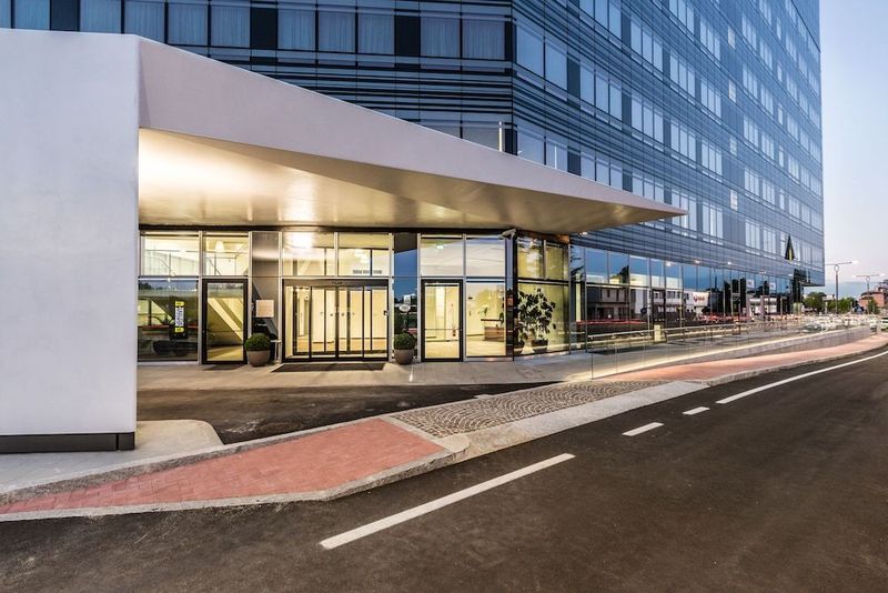 UNAHOTELS San Vitale Bologna - Image 8