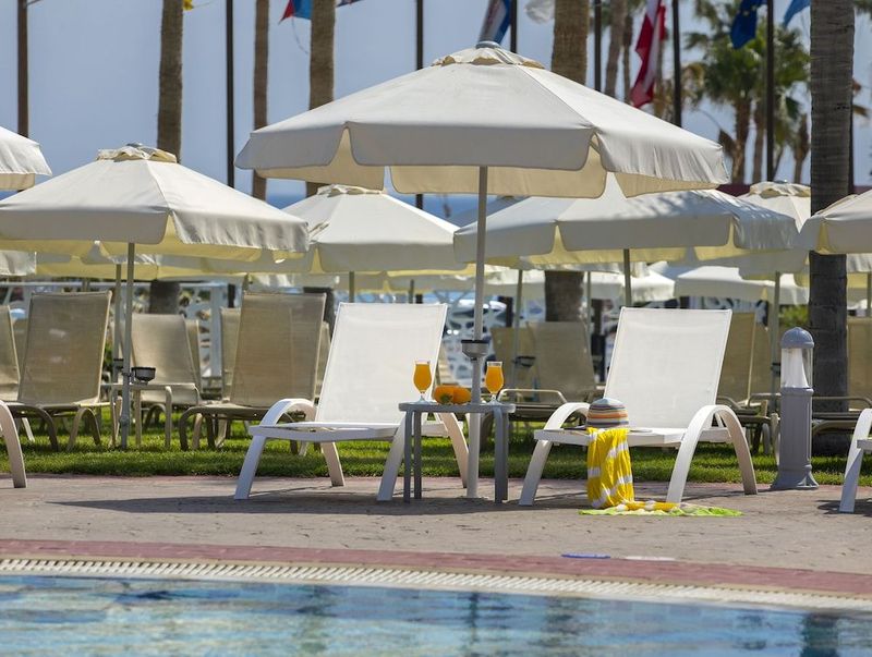 Anastasia Beach Hotel & Apartments - Image 6