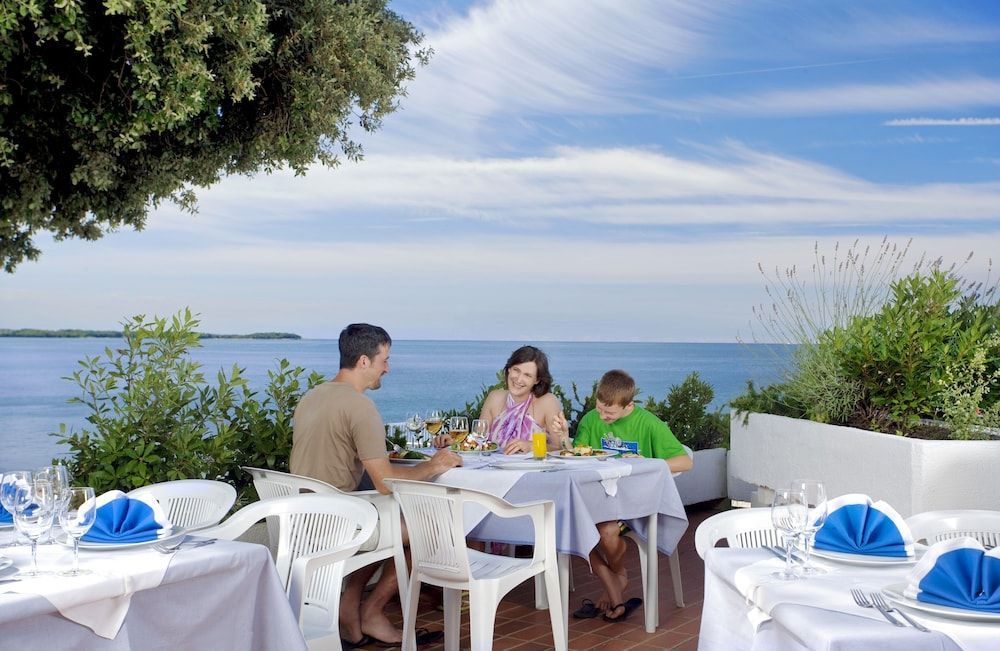 Lanterna Sunny Resort by Valamar - Image 8