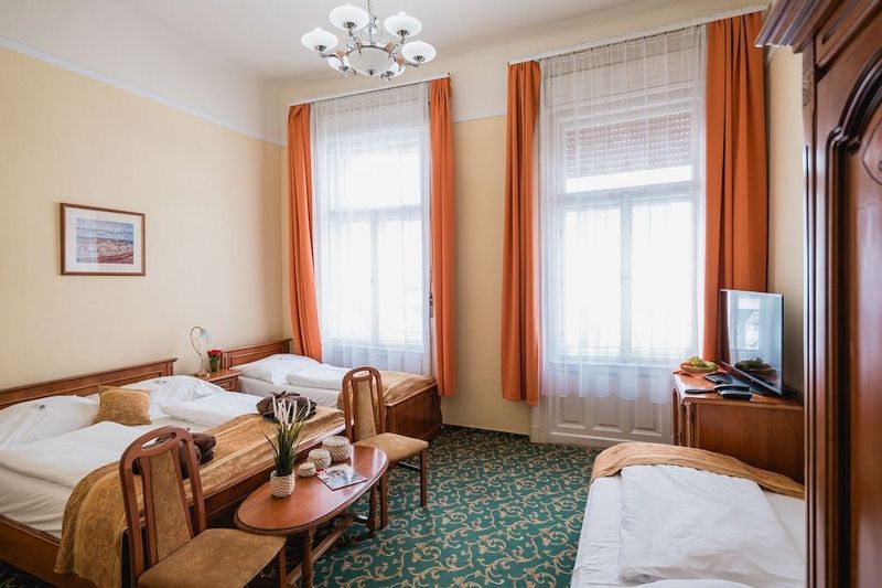 City Hotel Unio - Image 10