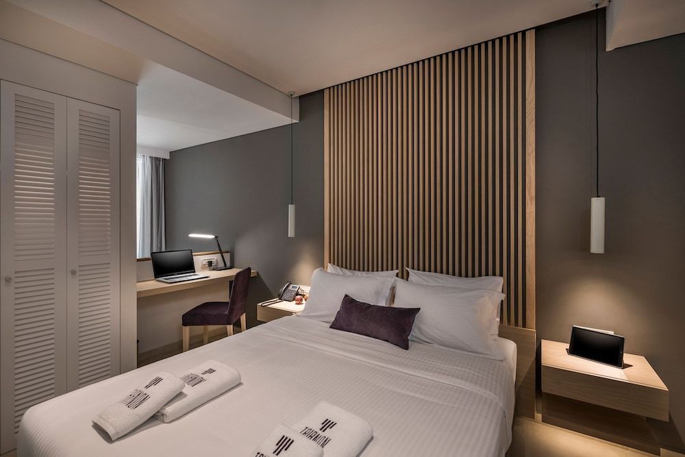 Trianon Luxury Apartments & Suites - Image 5