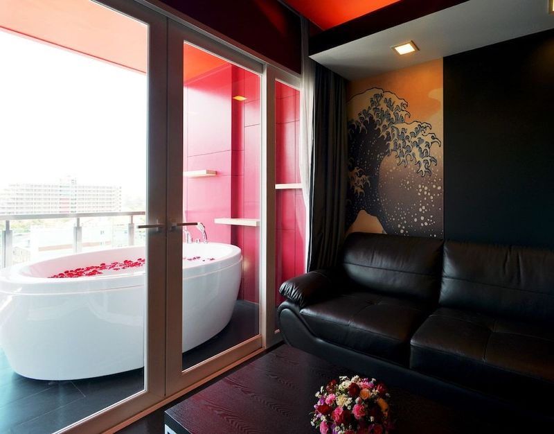 Sleep With Me Design Hotel - Image 3