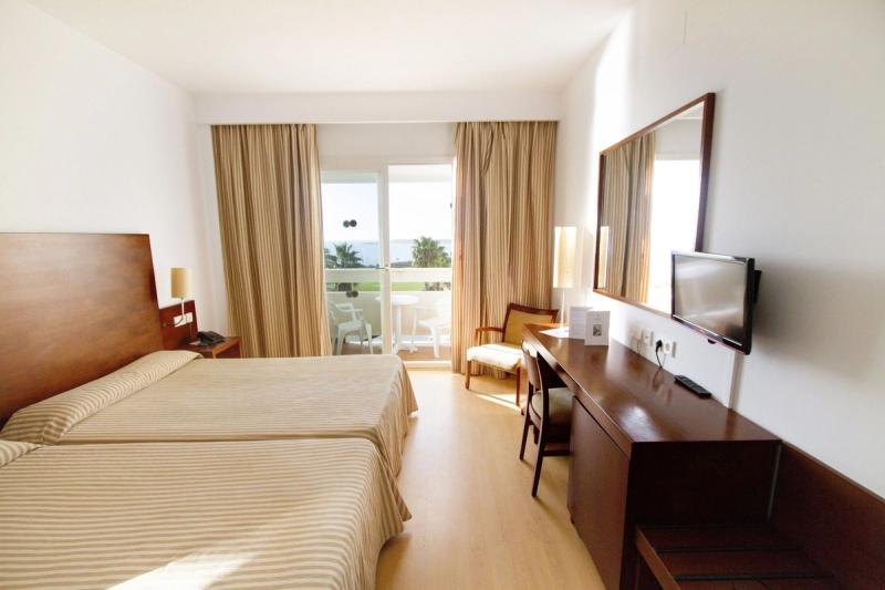 Hotel Garbi Costa Luz - Image 10