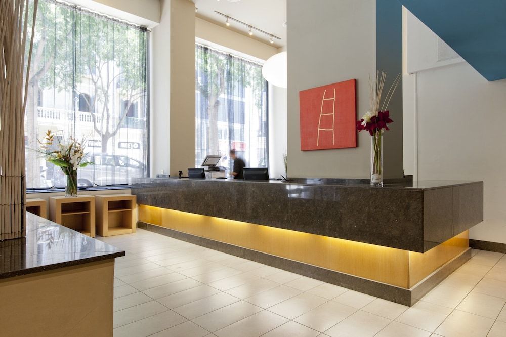Hotel Sagrada Familia - Image 8