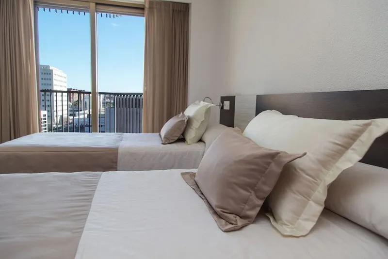 Aparthotel Pio XII Apartments Valencia