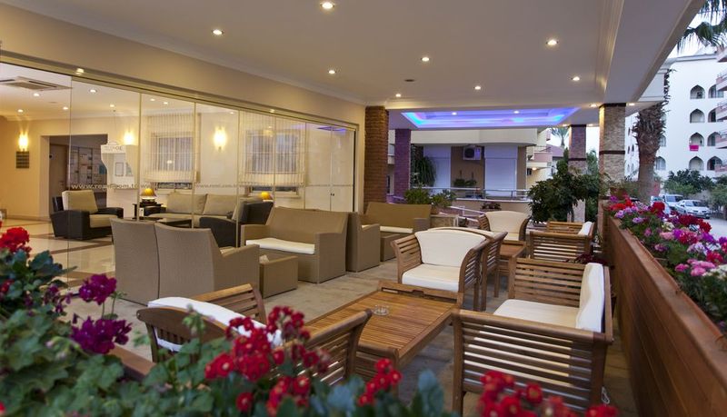 Remi Hotel - Image 4