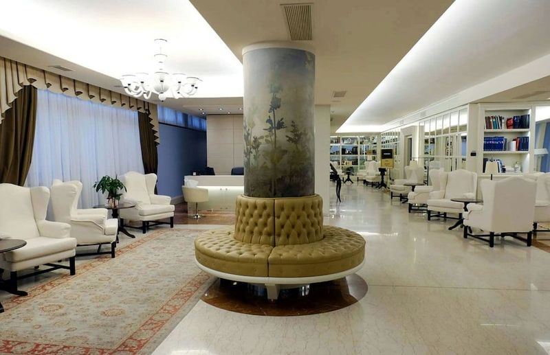 Roxy Plaza - Image 2