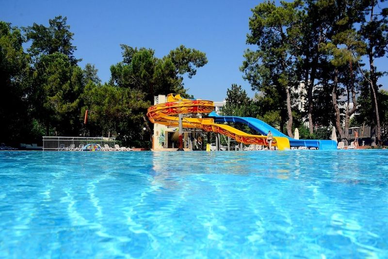 Meder Resort Hotel - Image 8