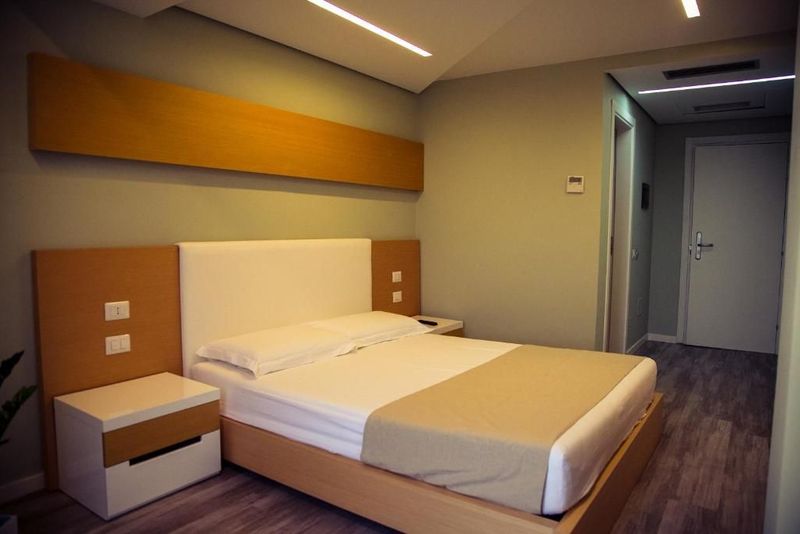 Hotel Bologna - Image 5