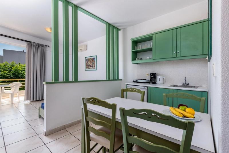 Angela Hotel - Image 6
