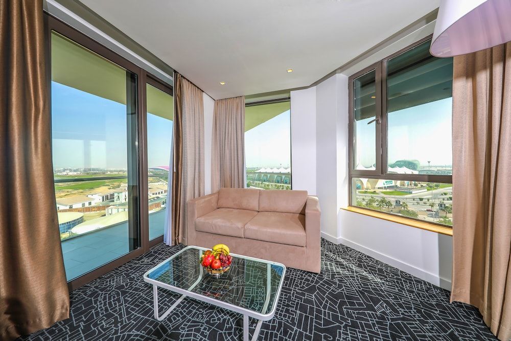 Park Inn by Radisson Abu Dhabi Yas Island - Image 4