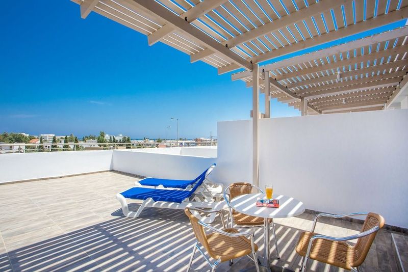 Mon Repos Hotel - Image 3