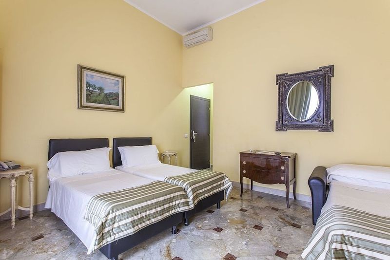 Hotel Regina Giovanna - Image 4