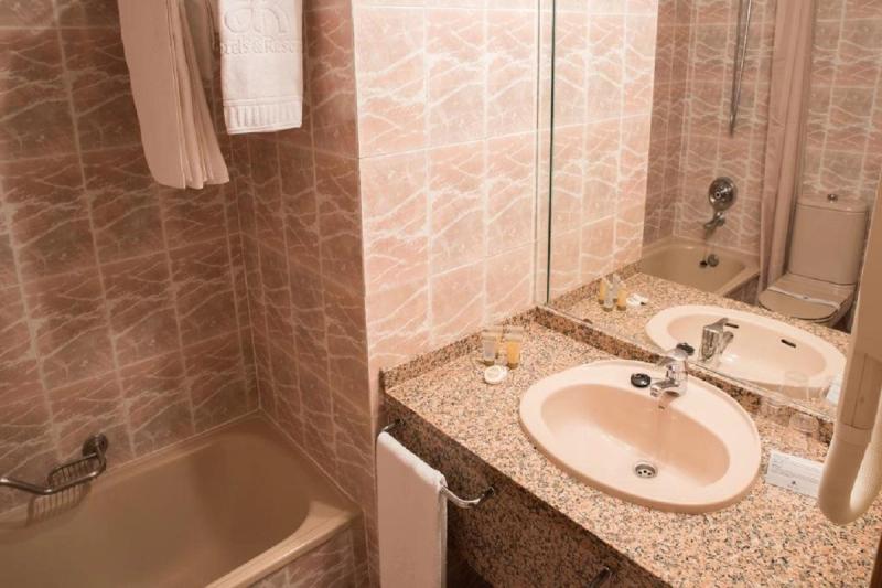 AR Roca Esmeralda Wellness & Spa Hotel - Image 7