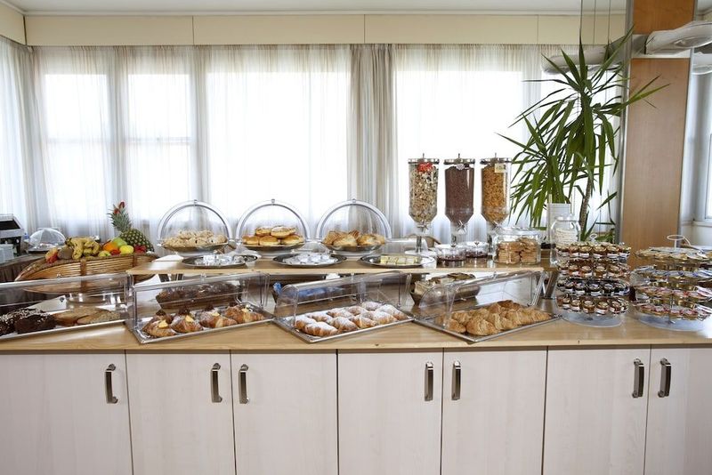 Hotel Ascot & Spa - Image 5