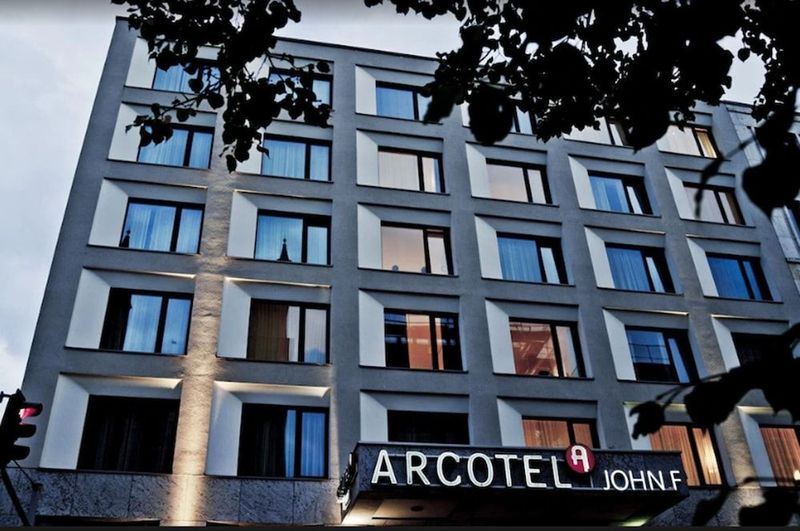 Arcotel John F - Image 3