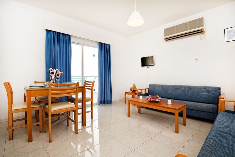 Sunny Hill Hotel Apartments - Image 3