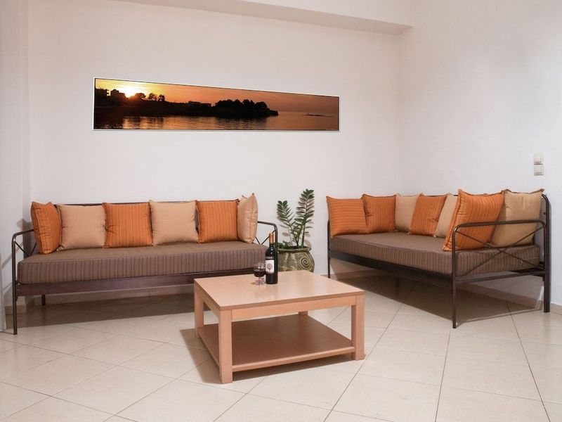 Zorbas Hotel - Image 6
