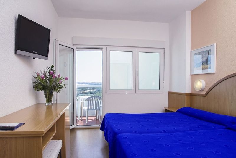 Hotel Playas de Guardamar - Image 10