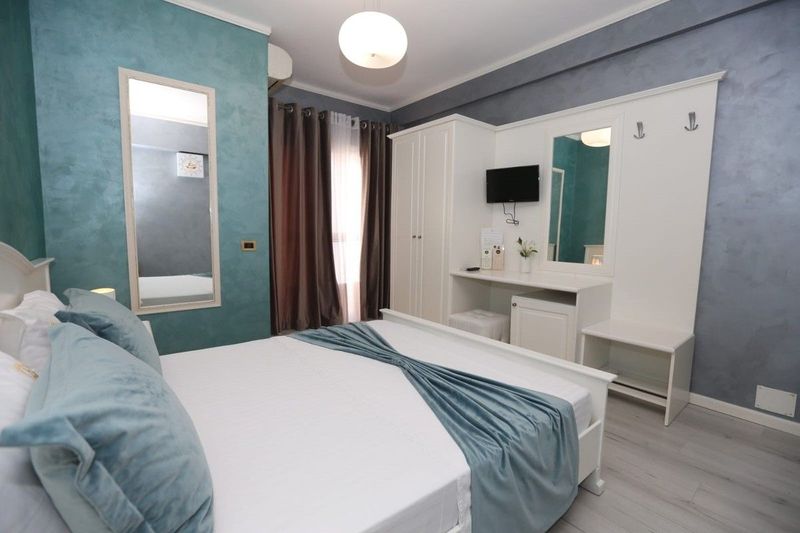 Ilira Internacional Hotel - Image 10