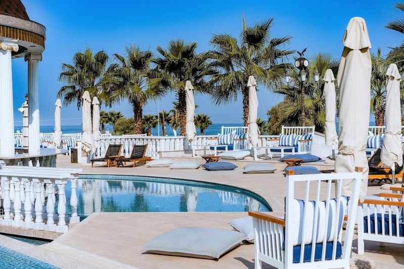 Wellness Santa Resort - Image 9