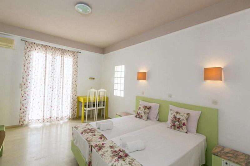 Pelagia Bay - Image 2