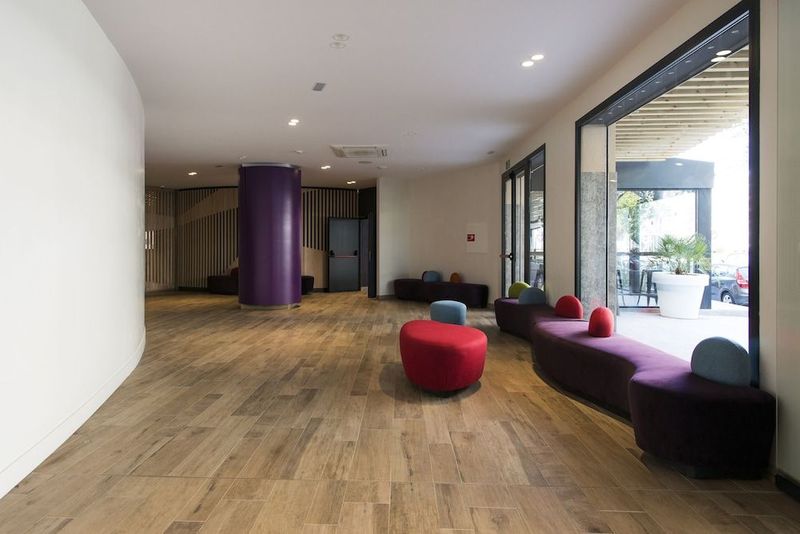 Apartamentos California - Image 10